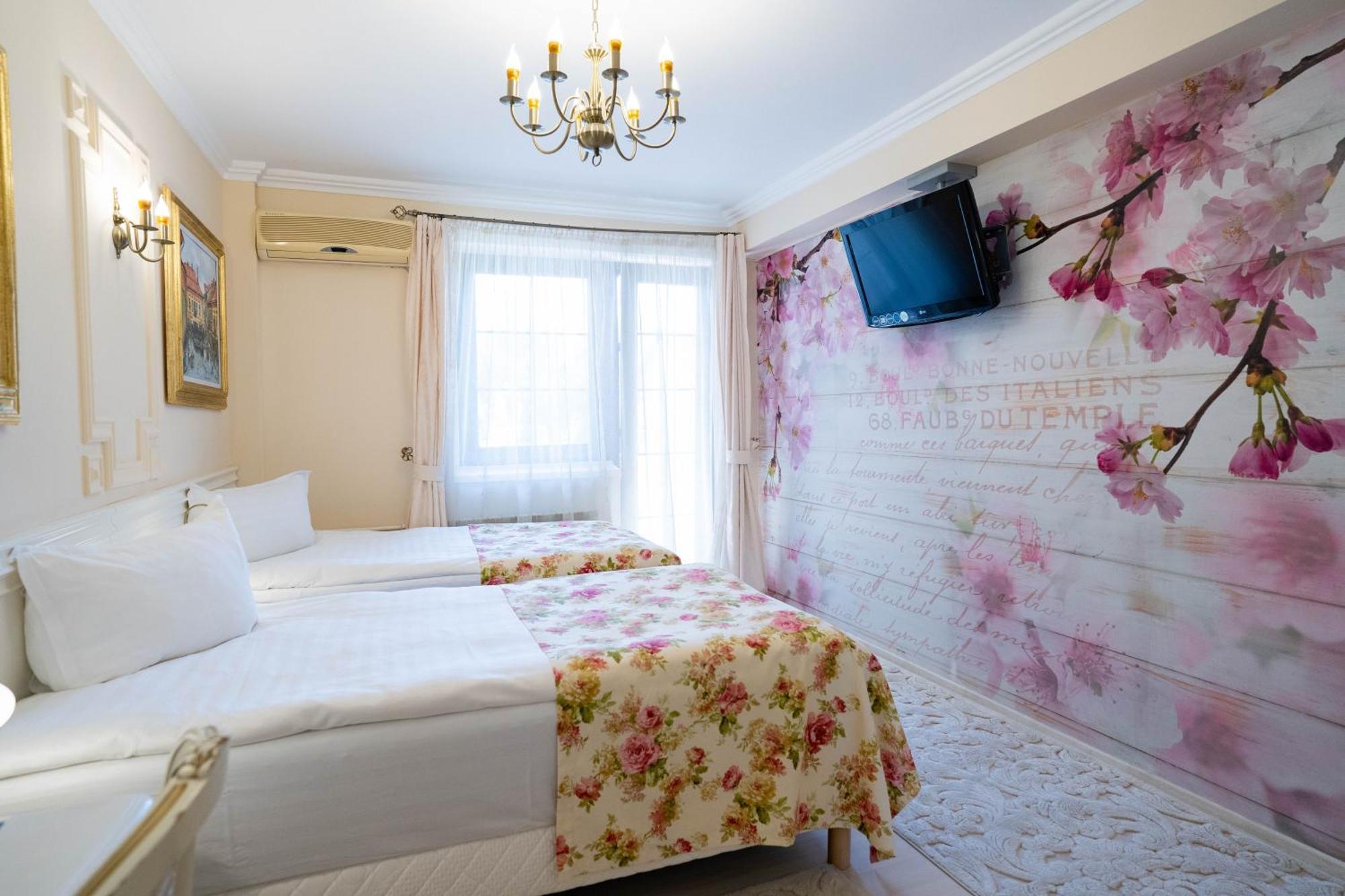 Villa Alice Suceava Exterior photo