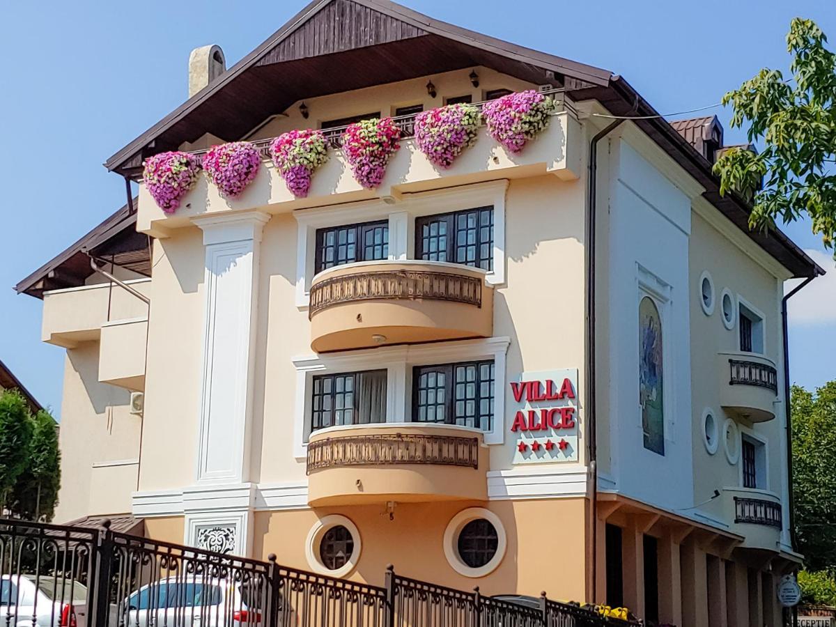 Villa Alice Suceava Exterior photo